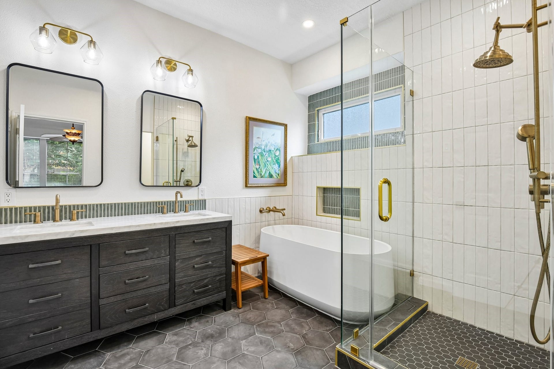 14010 Hazel Ridge Court, Houston, TX 77062 Luxurious Primary Bath