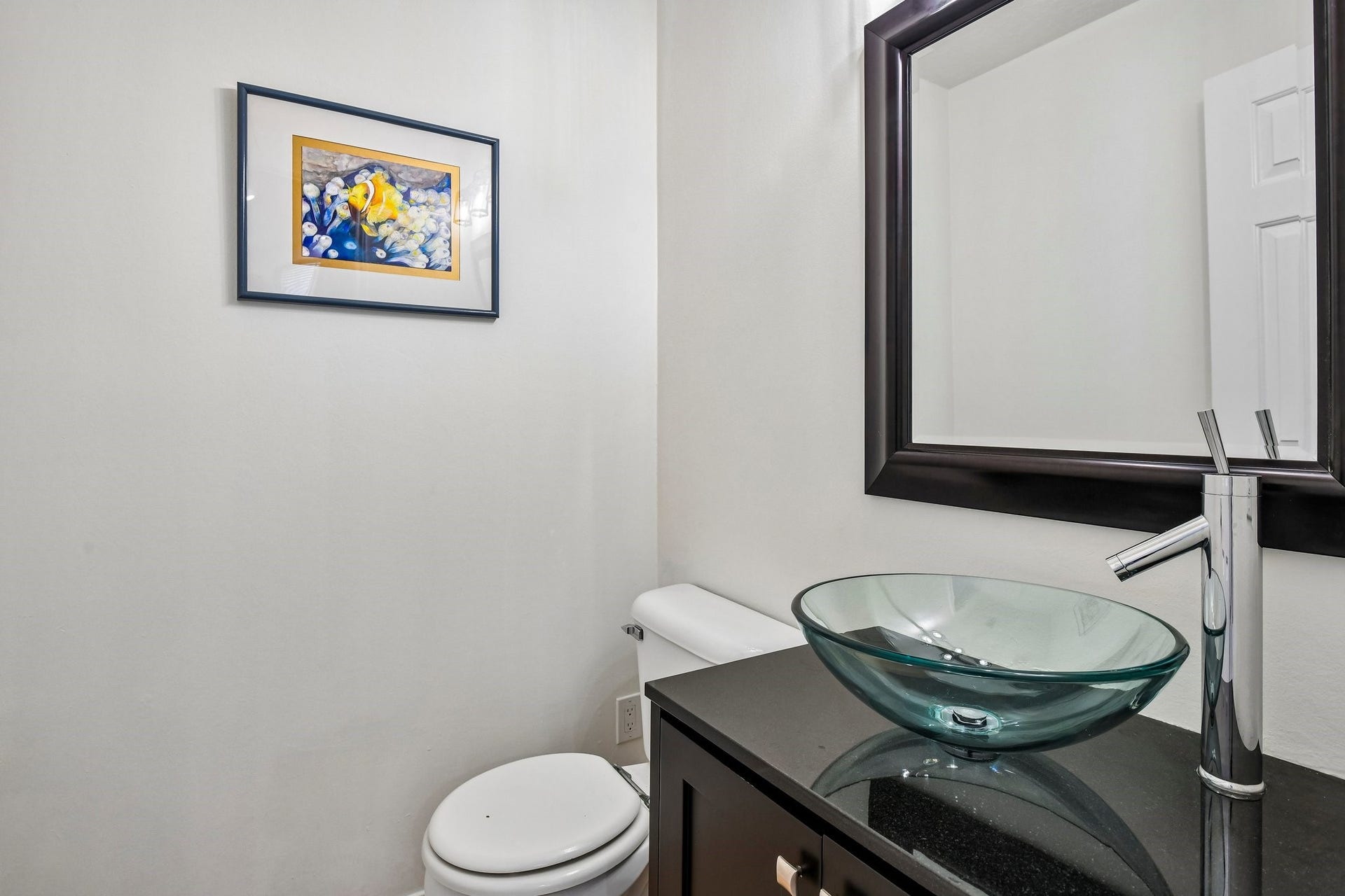 14010 Hazel Ridge Court, Houston, TX 77062 Half bath down