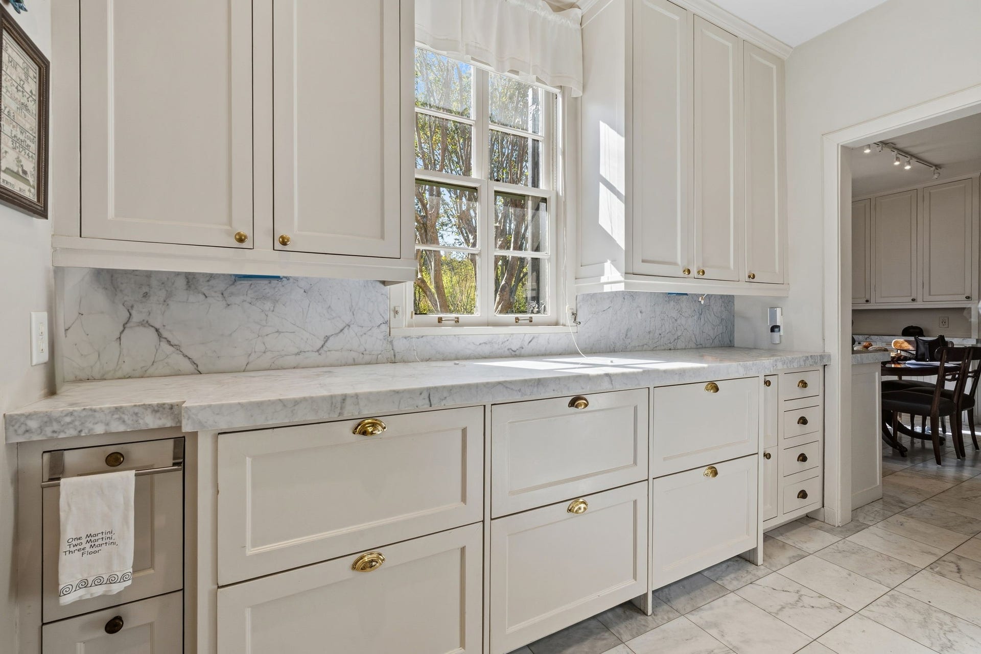 3815 Bernardo de Galvez Avenue, Galveston, TX 77550 3815 Bernardo de Galvez Avenue, Galveston, TX 77550