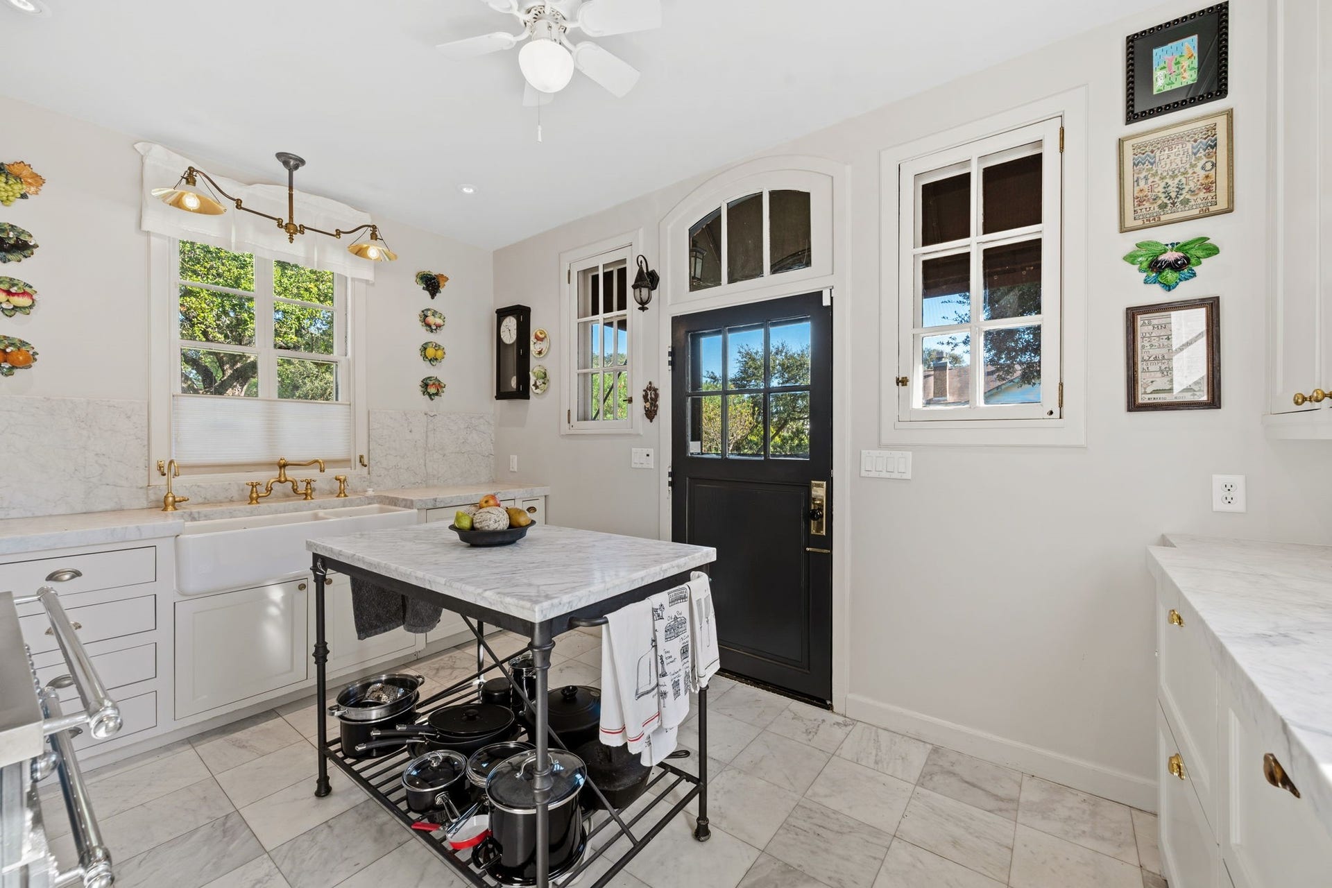 3815 Bernardo de Galvez Avenue, Galveston, TX 77550 3815 Bernardo de Galvez Avenue, Galveston, TX 77550