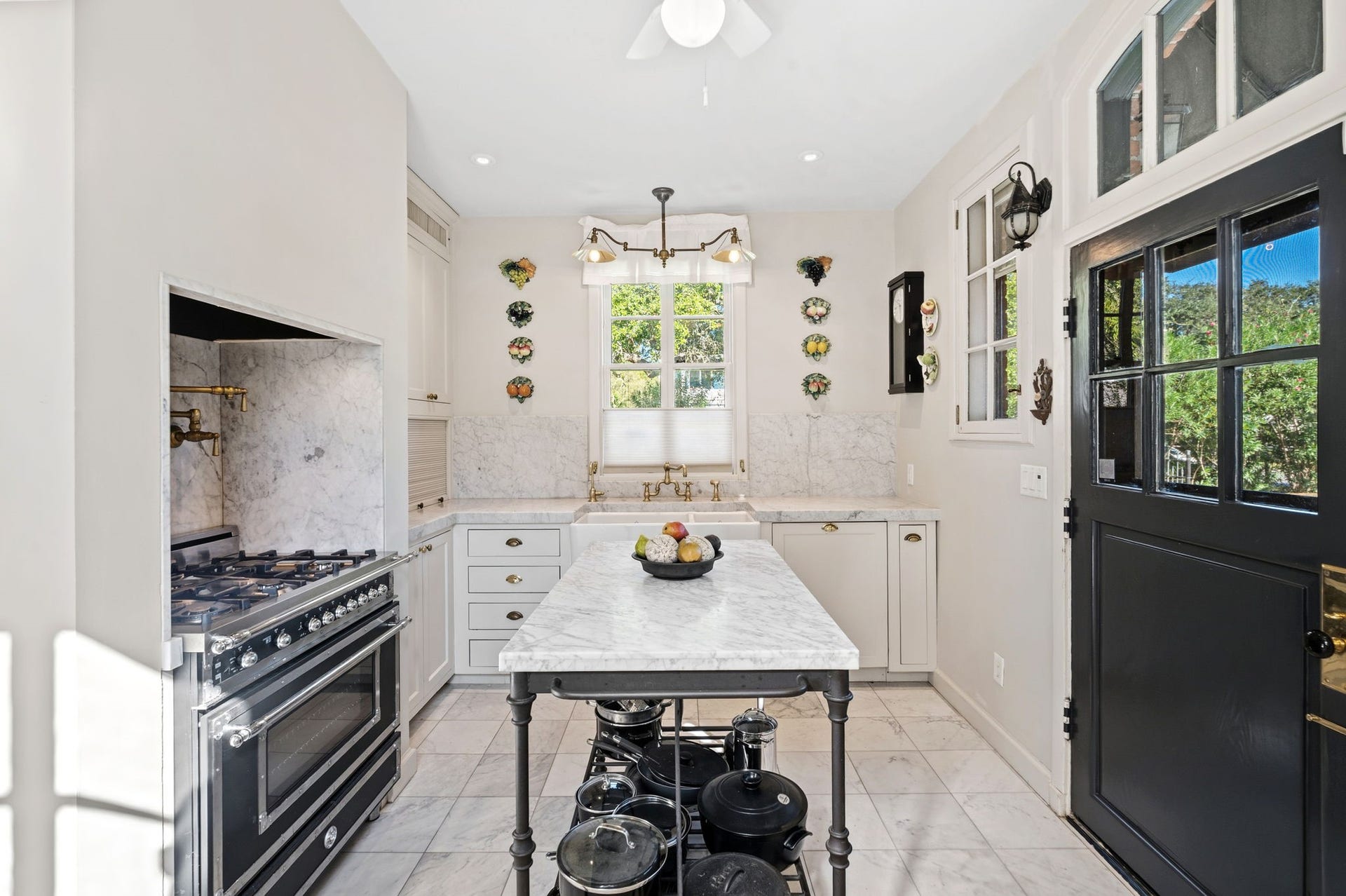 3815 Bernardo de Galvez Avenue, Galveston, TX 77550 3815 Bernardo de Galvez Avenue, Galveston, TX 77550