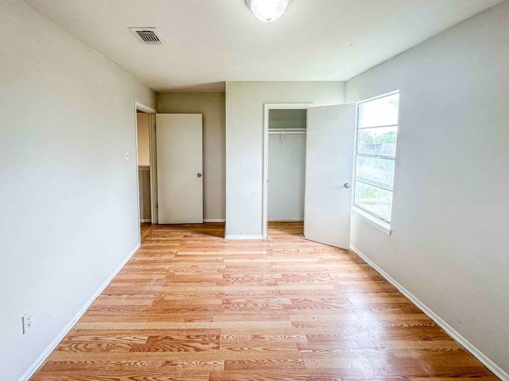 4513 S Meadows Street, Alvin, TX 77511 4513 S Meadows Street, Alvin, TX 77511