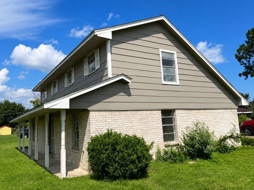 4513 S Meadows Street, Alvin, TX 77511 4513 S Meadows Street, Alvin, TX 77511