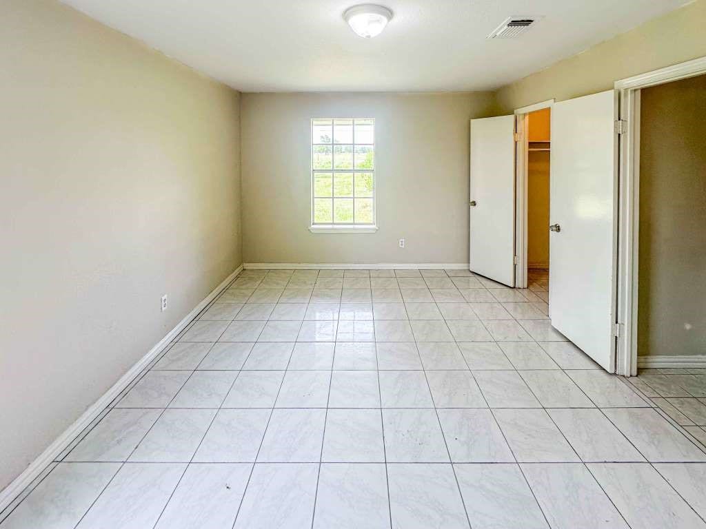 4513 S Meadows Street, Alvin, TX 77511 4513 S Meadows Street, Alvin, TX 77511