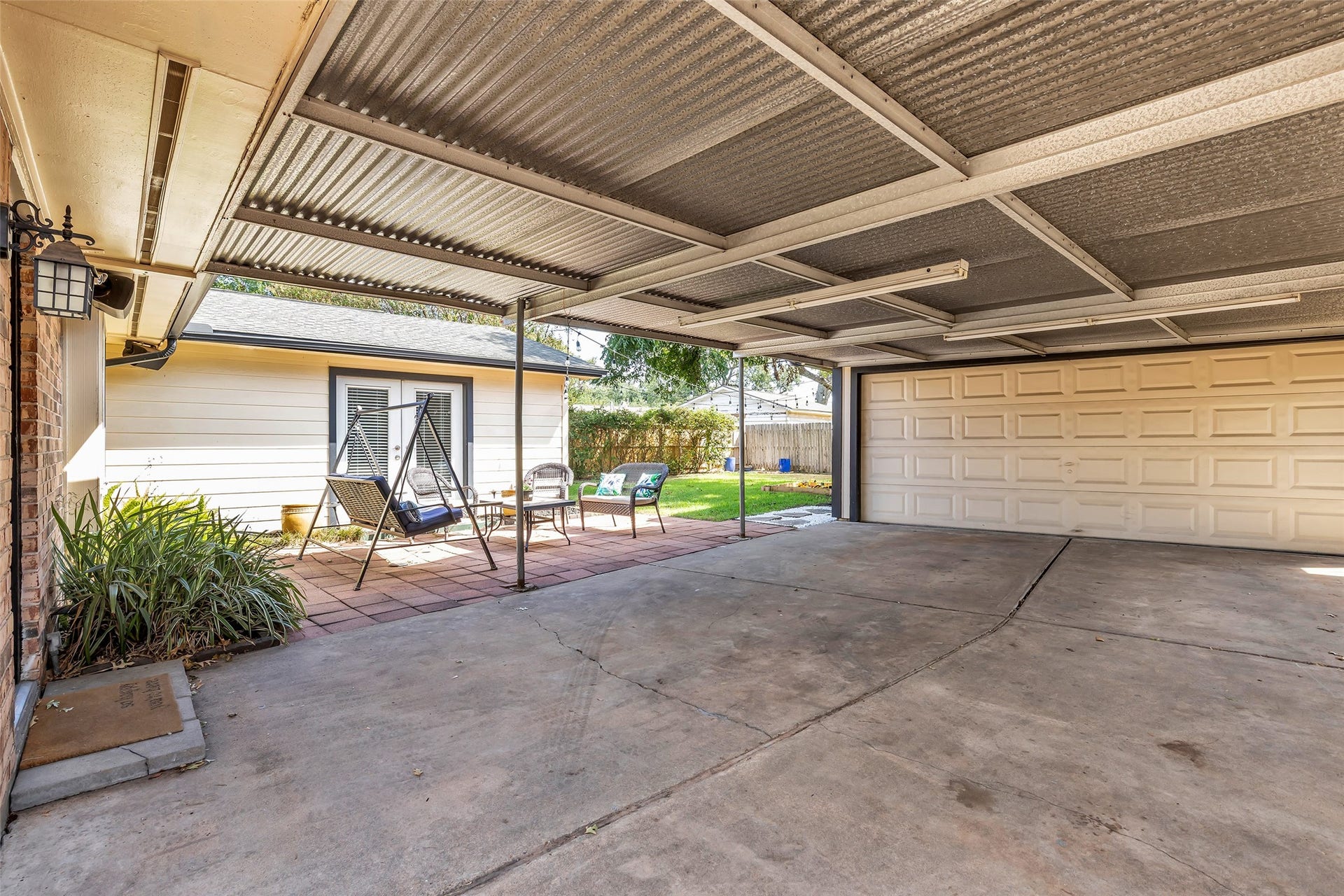 5511 Hialeah Drive, Houston, TX 77092 The detached two car garage has plenty of room for storage and has a work room perfect for your favorite hobby!