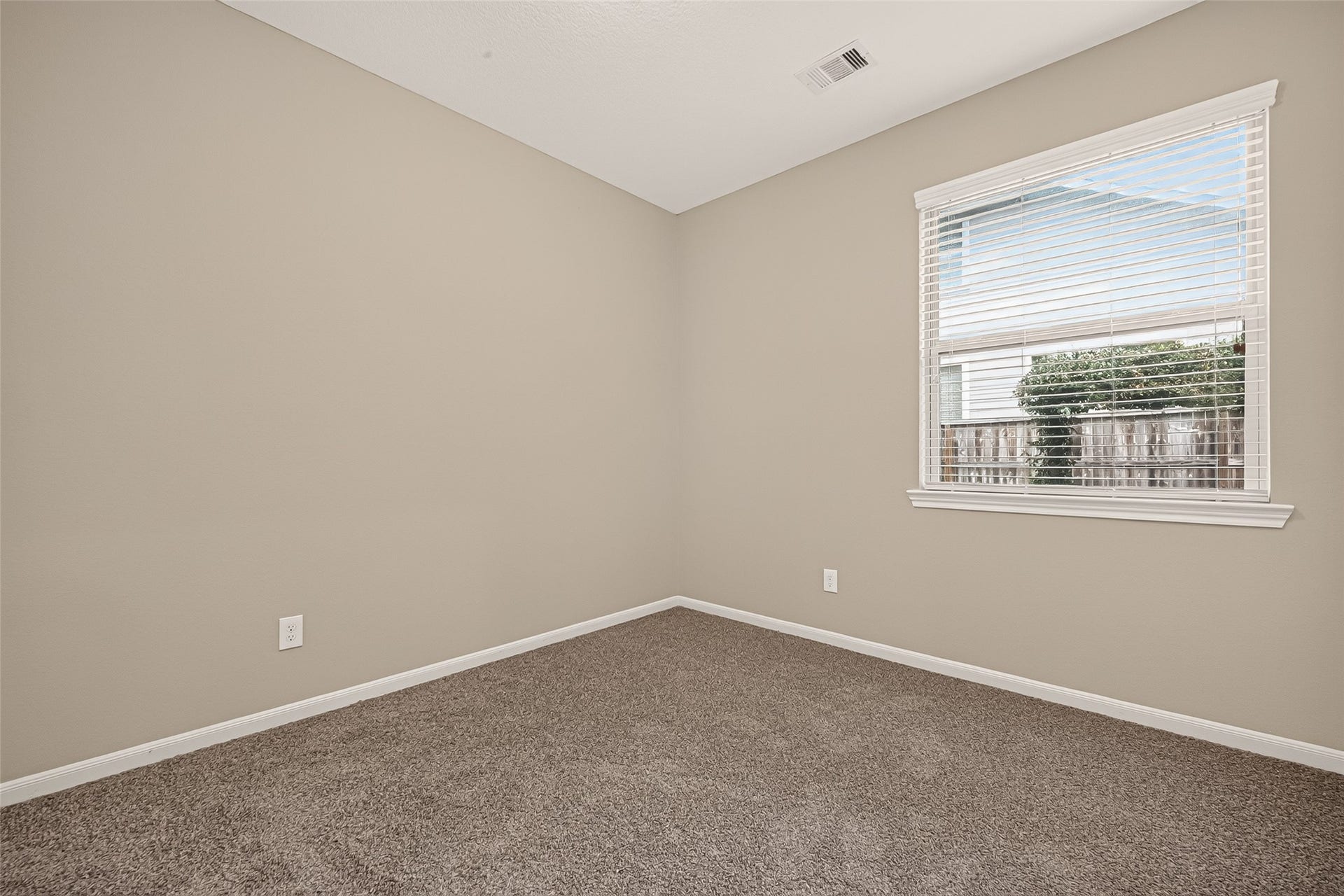 186 Biltmore Loop, Montgomery, TX 77316 186 Biltmore Loop, Montgomery, TX 77316