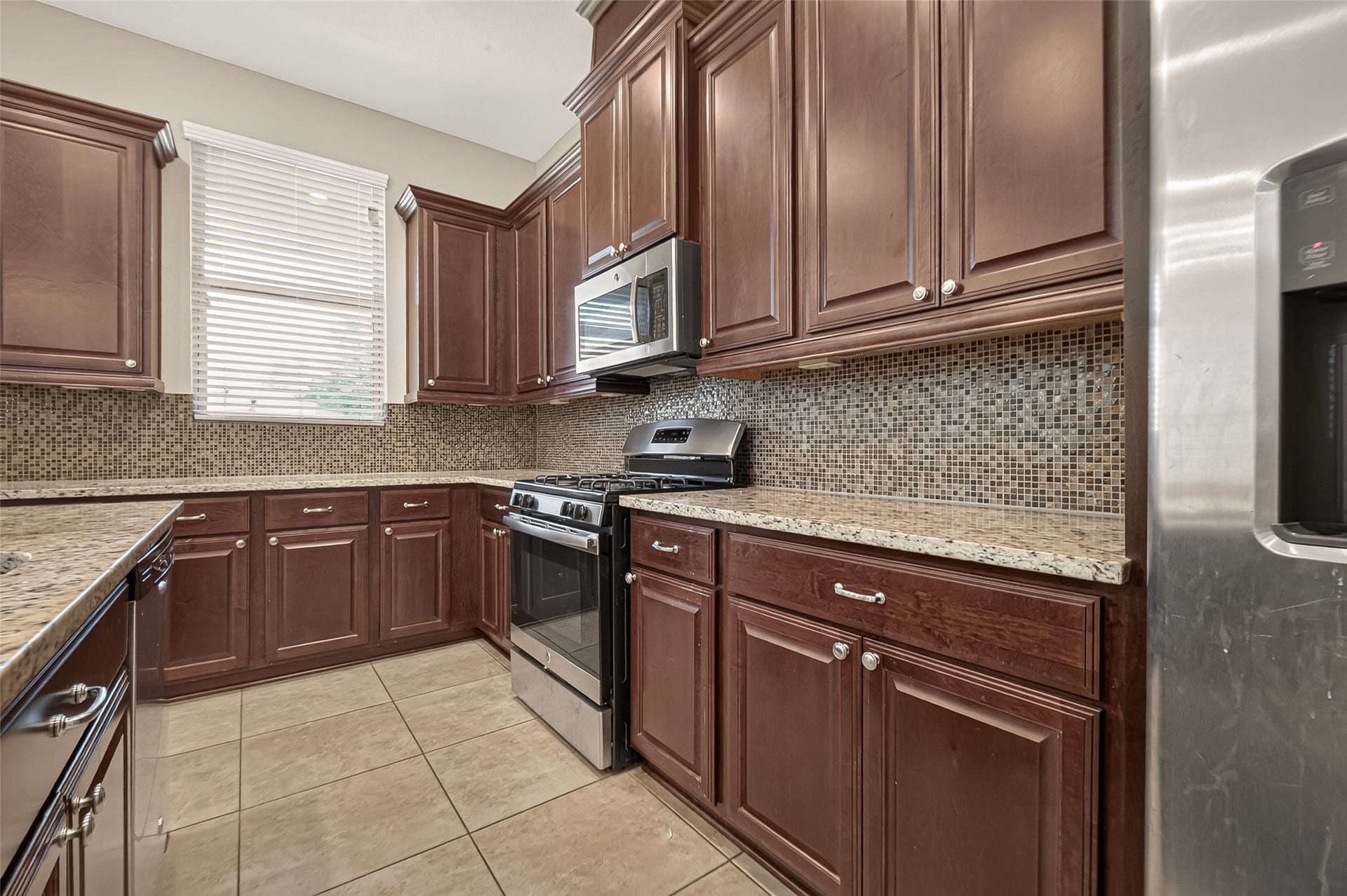 186 Biltmore Loop, Montgomery, TX 77316 186 Biltmore Loop, Montgomery, TX 77316