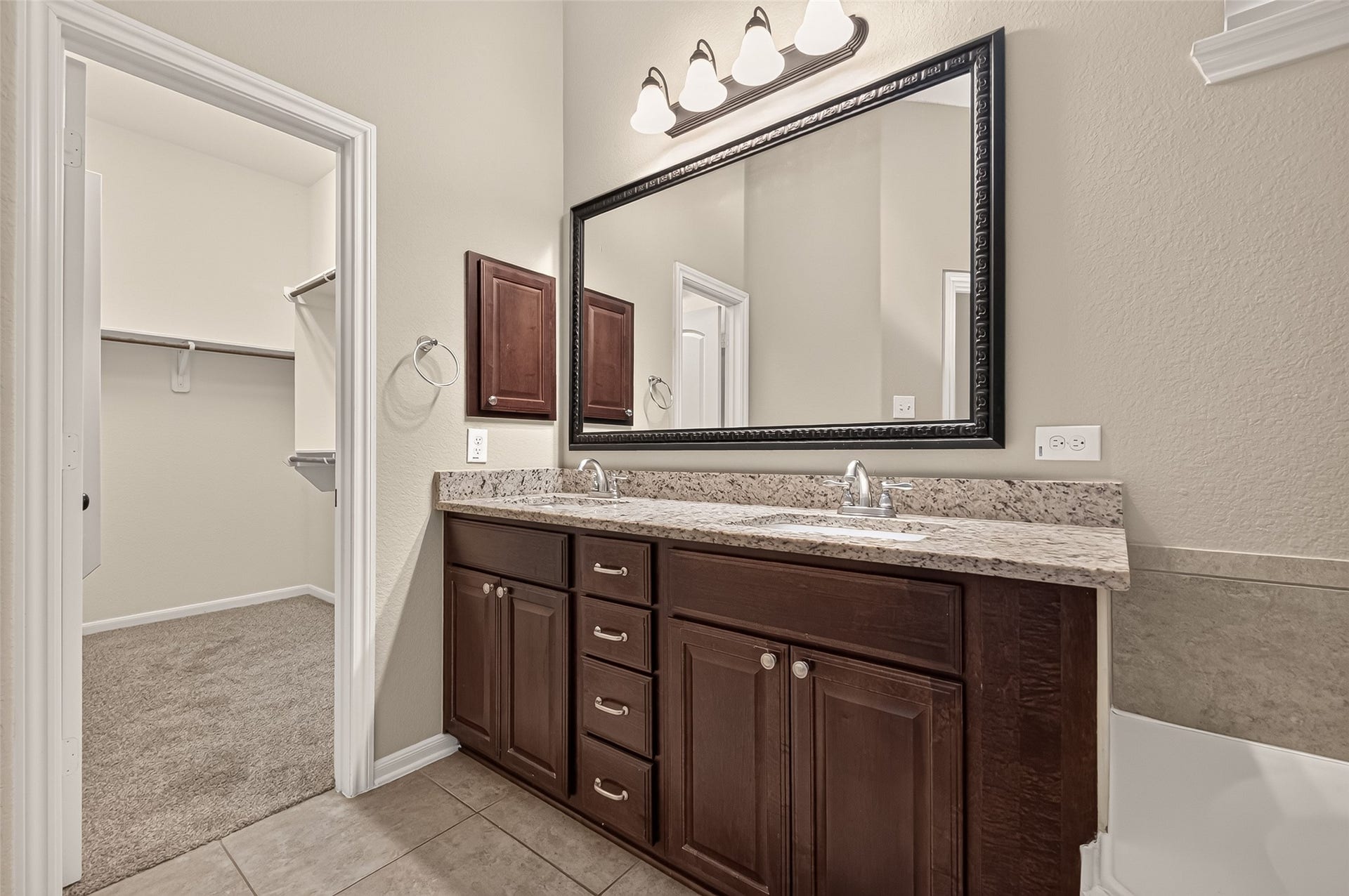 186 Biltmore Loop, Montgomery, TX 77316 186 Biltmore Loop, Montgomery, TX 77316