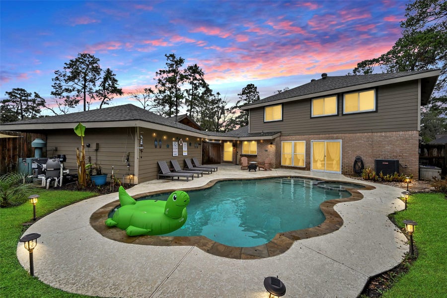Property photo for 19414 Dianeshire Drive, North Houston, TX