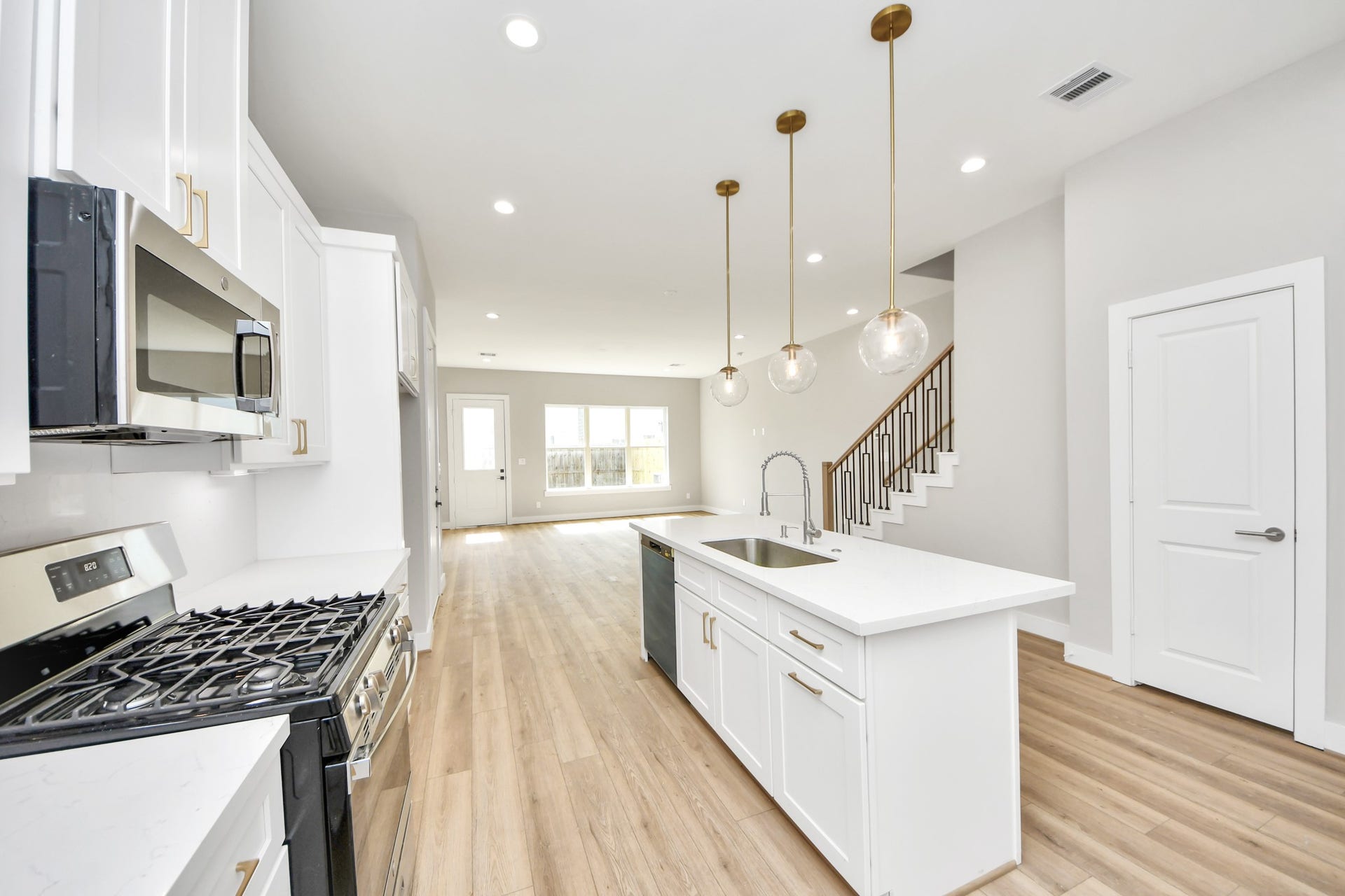 6405 Goforth Street, Houston, TX 77021 6405 Goforth Street, Houston, TX 77021