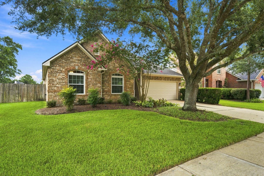 Property photo for 3403 Appleton Drive, Pearland, TX