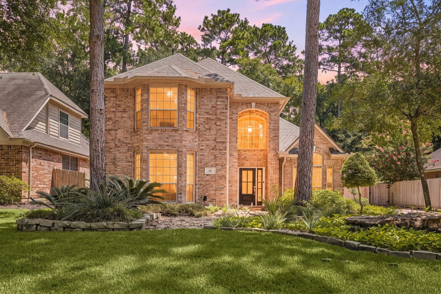 Property photo for 26 Cinnamon Teal Place, The Woodlands, TX
