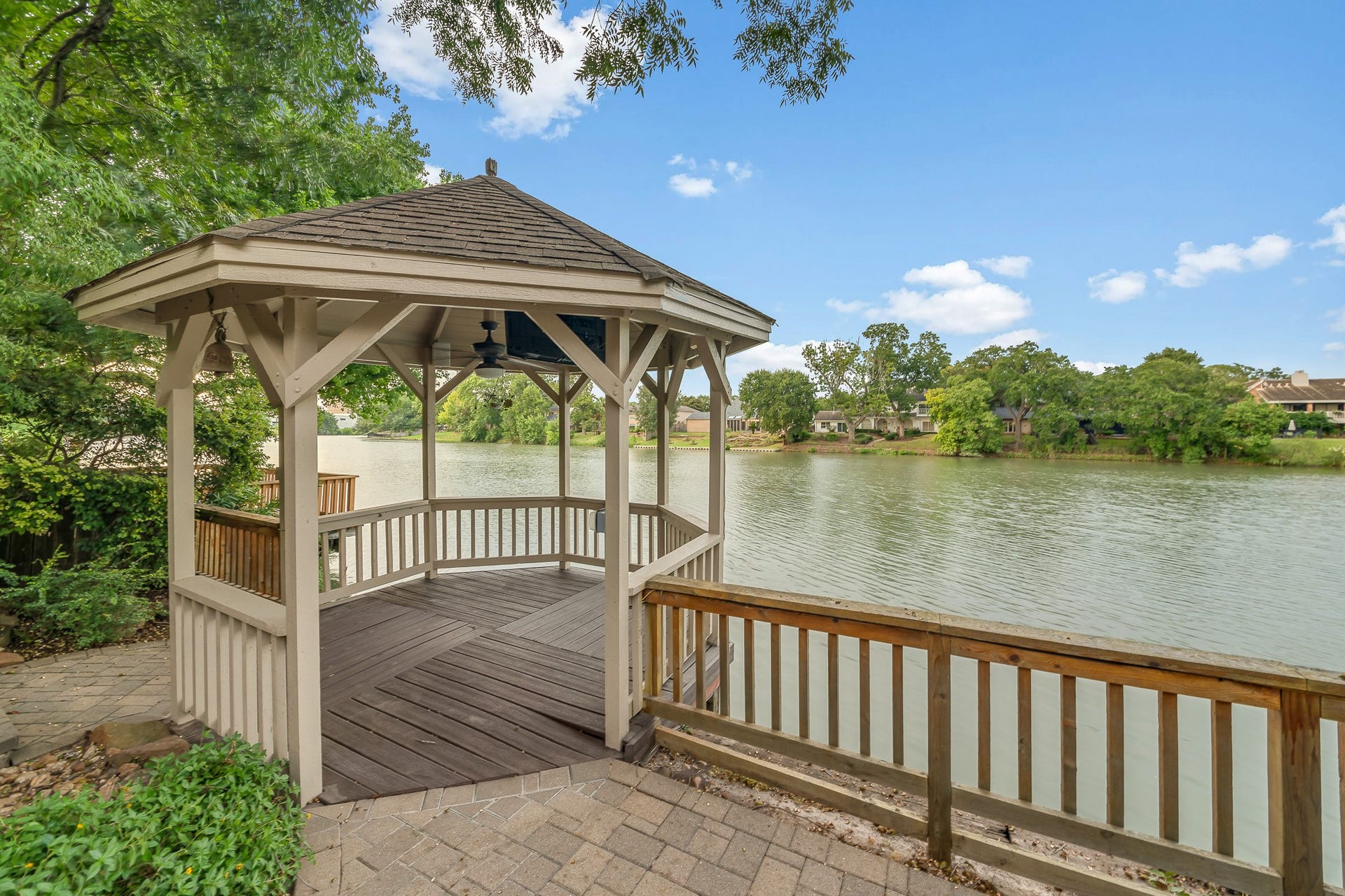407 Lakeside Boulevard, Sugar Land, TX 77478 407 Lakeside Boulevard, Sugar Land, TX 77478