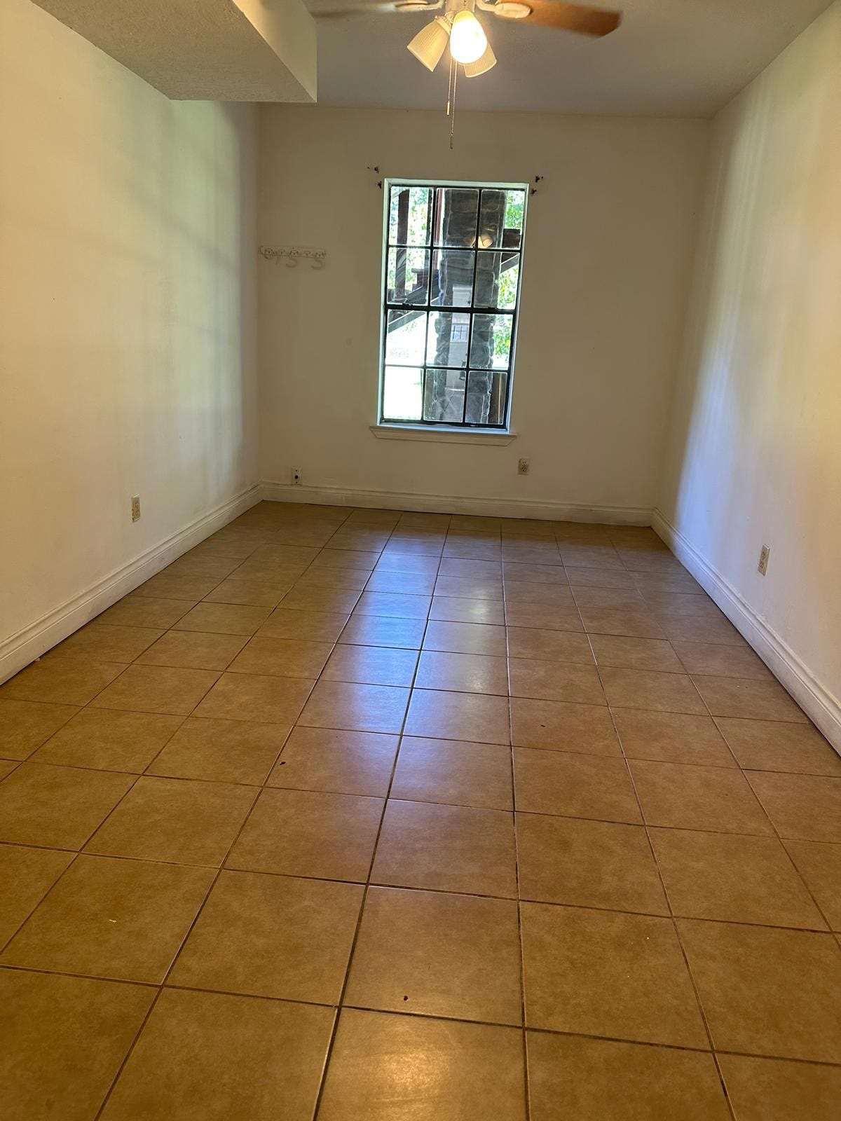 9114 1/2 N Green River Drive, Houston, TX 77078 large bedroom