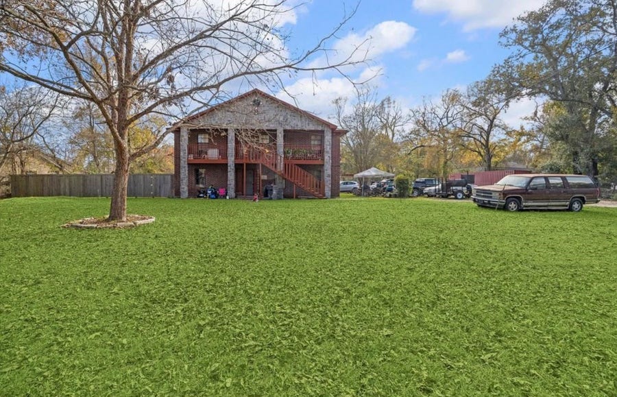Property photo for 9114 1/2 N Green River Drive, Houston, TX