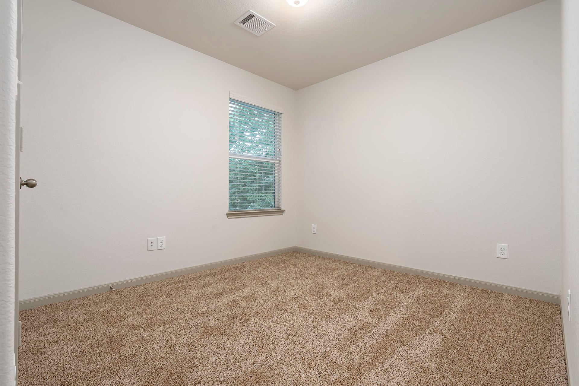 893 E Semands Avenue, #B, Conroe, TX 77031 893 E Semands Avenue, #B, Conroe, TX 77031