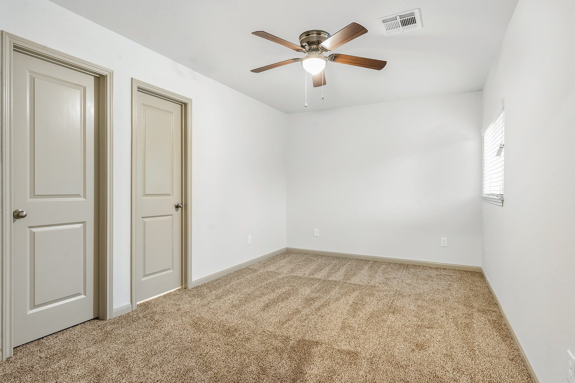 893 E Semands Avenue, #B, Conroe, TX 77031 893 E Semands Avenue, #B, Conroe, TX 77031