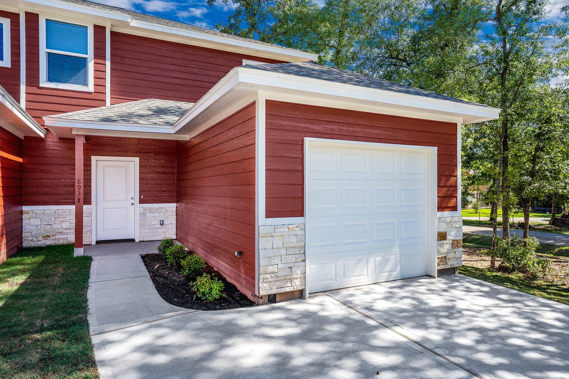 893 E Semands Avenue, #B, Conroe, TX 77031 893 E Semands Avenue, #B, Conroe, TX 77031