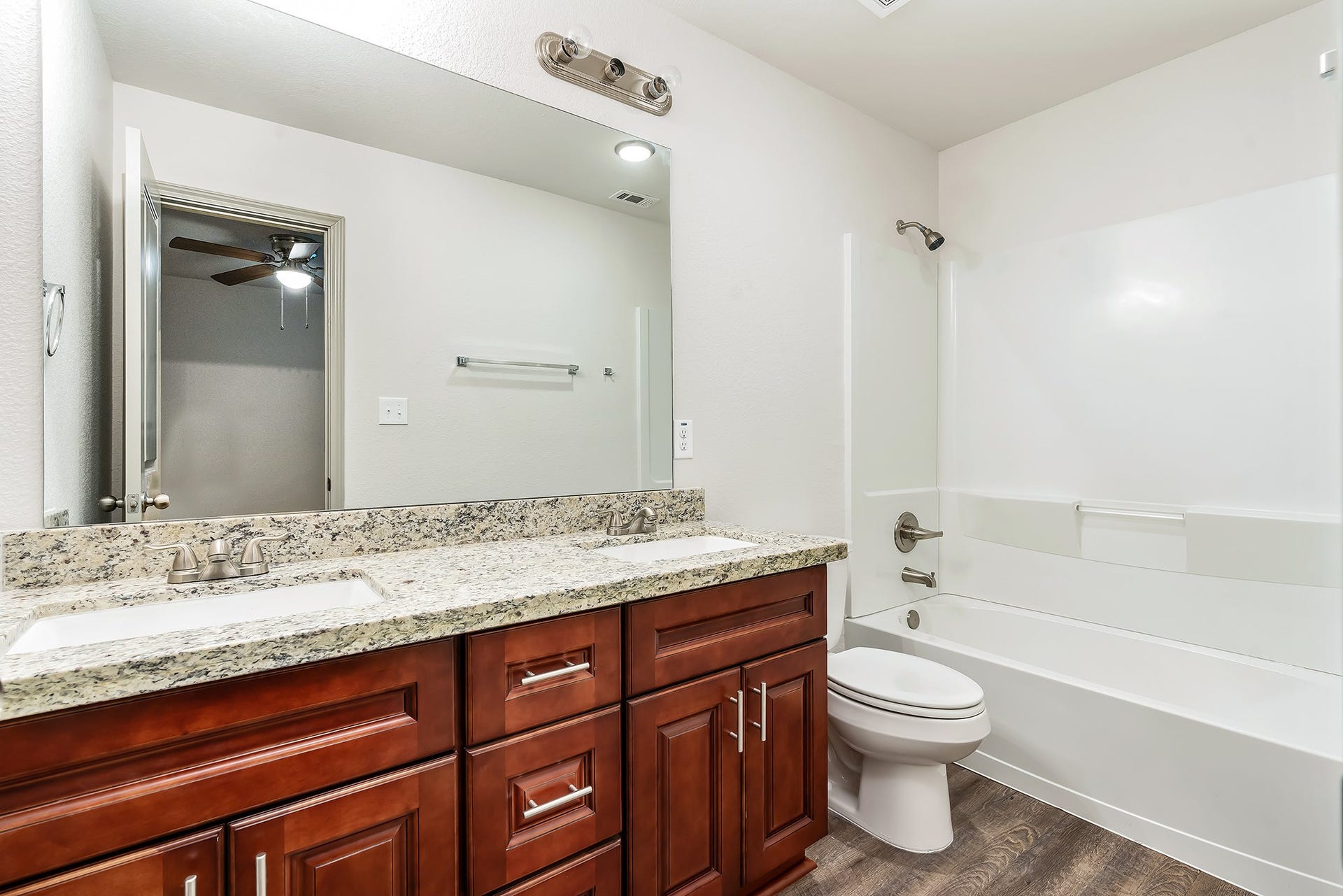893 E Semands Avenue, #B, Conroe, TX 77031 893 E Semands Avenue, #B, Conroe, TX 77031
