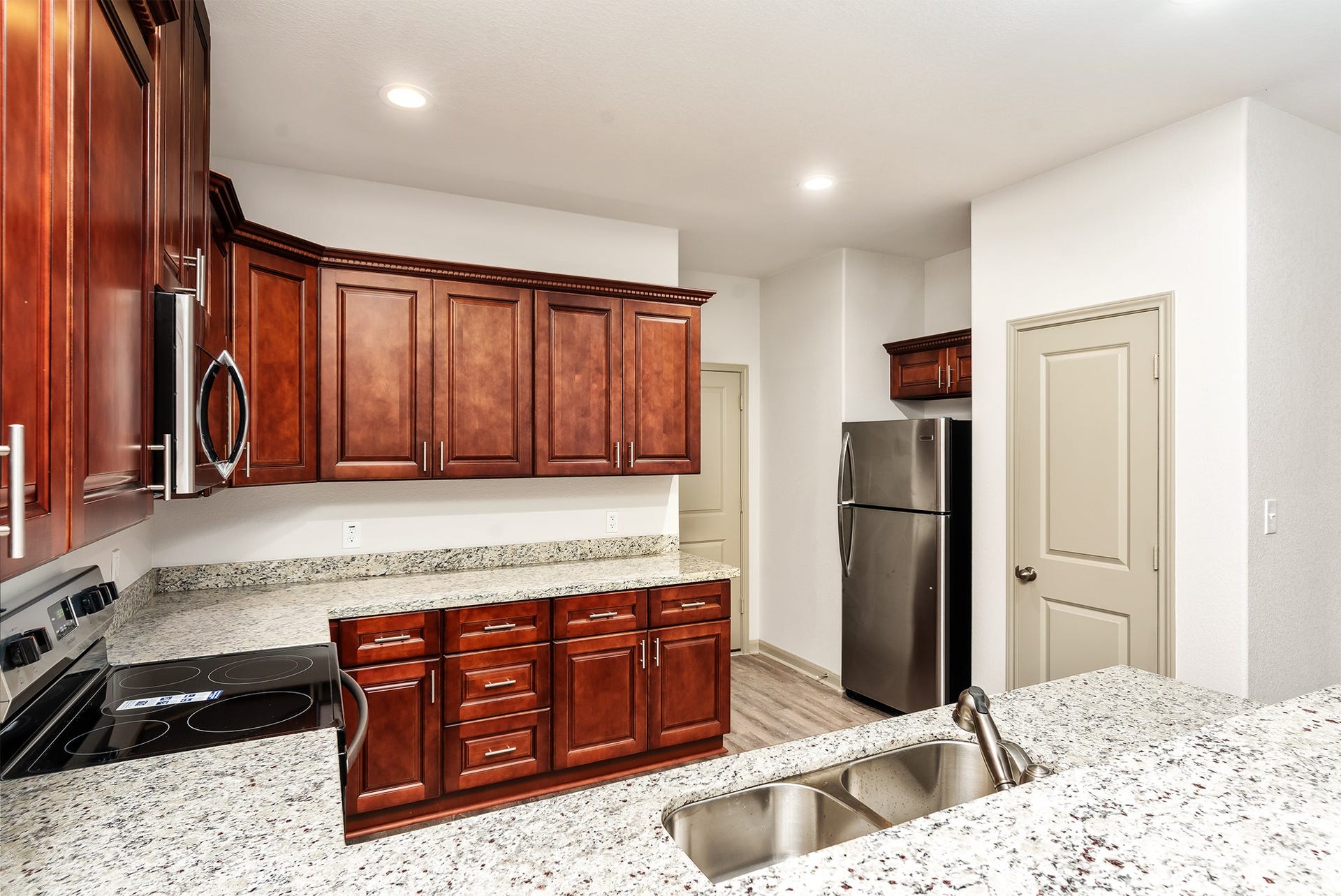 893 E Semands Avenue, #B, Conroe, TX 77031 893 E Semands Avenue, #B, Conroe, TX 77031