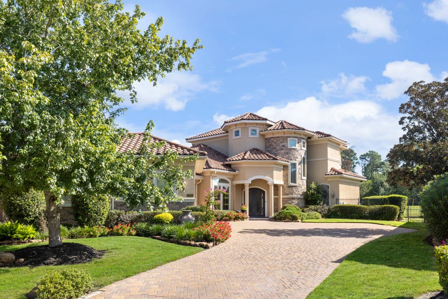Property photo for 2802 Twin Fountains Drive, Houston, TX