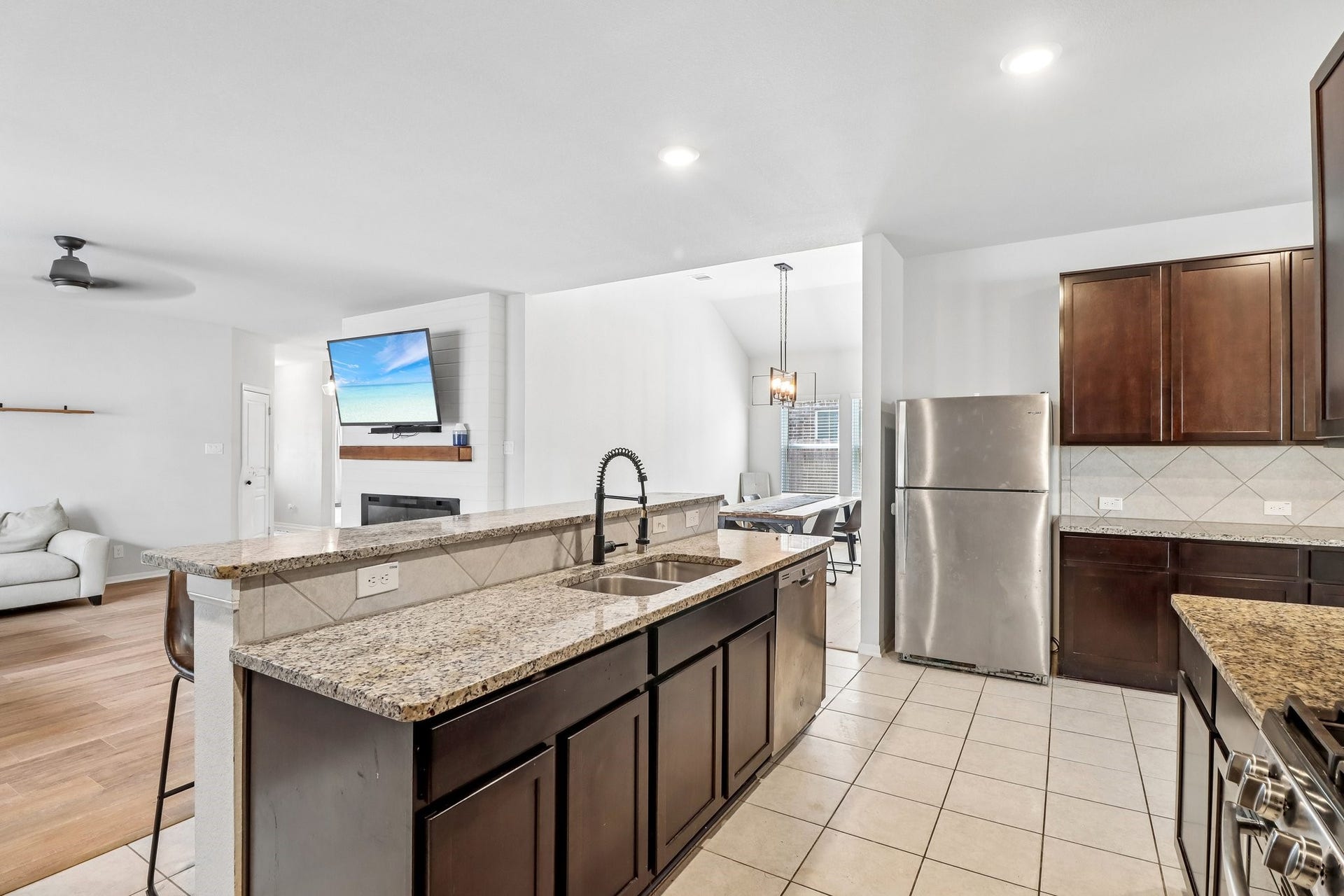 16219 Centennial Light Dr Drive, Hockley, TX 77447