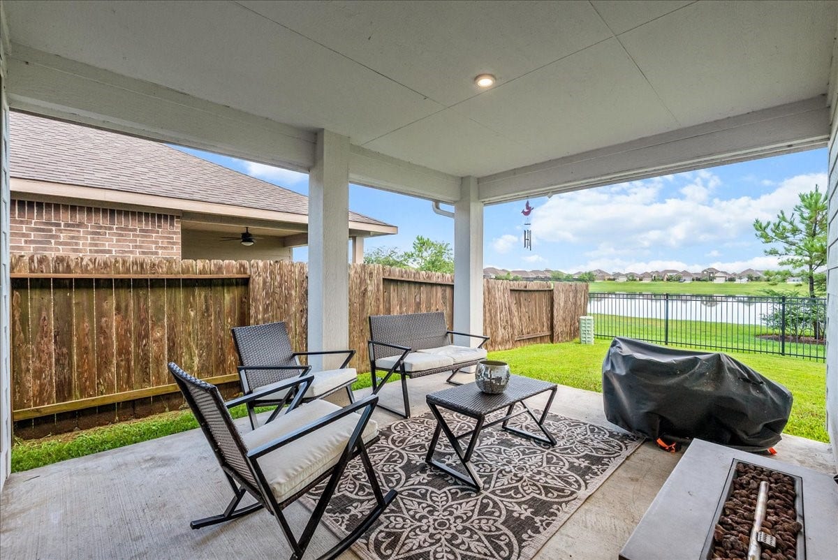732 Cedar Gate Lane, La Marque, TX 77568 732 Cedar Gate Lane, La Marque, TX 77568