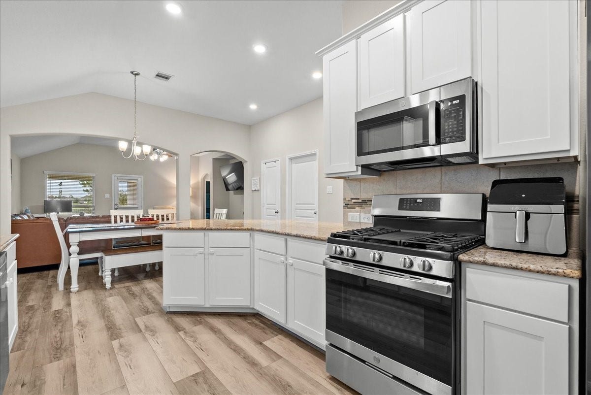 732 Cedar Gate Lane, La Marque, TX 77568 732 Cedar Gate Lane, La Marque, TX 77568