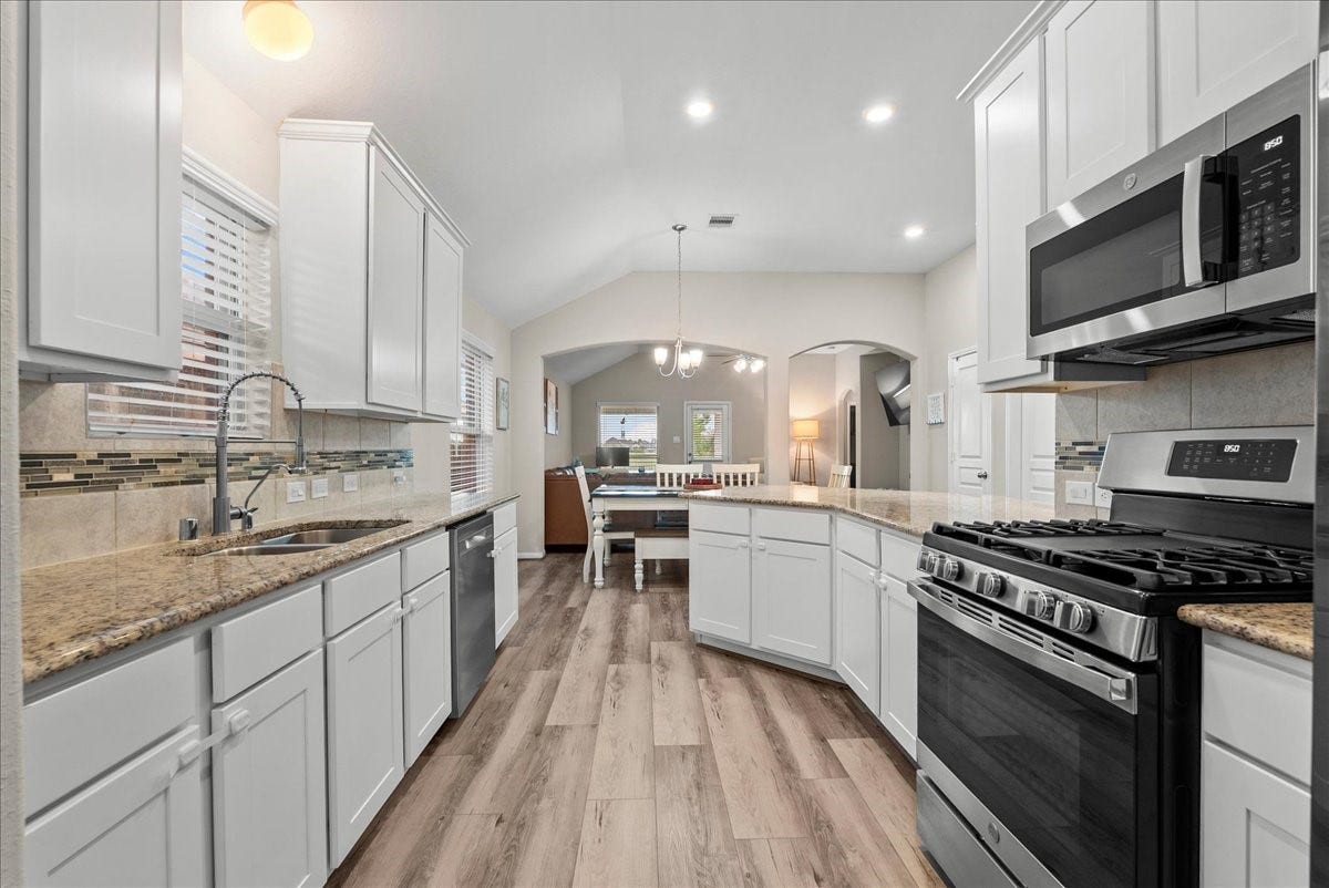 732 Cedar Gate Lane, La Marque, TX 77568 732 Cedar Gate Lane, La Marque, TX 77568