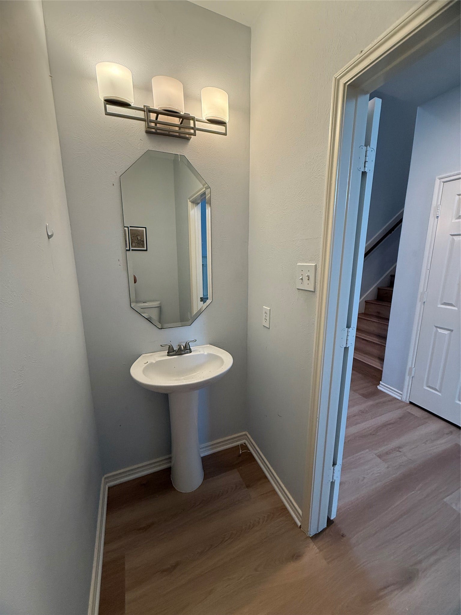 14202 Anson Grove Lane, Sugar Land, TX 77498