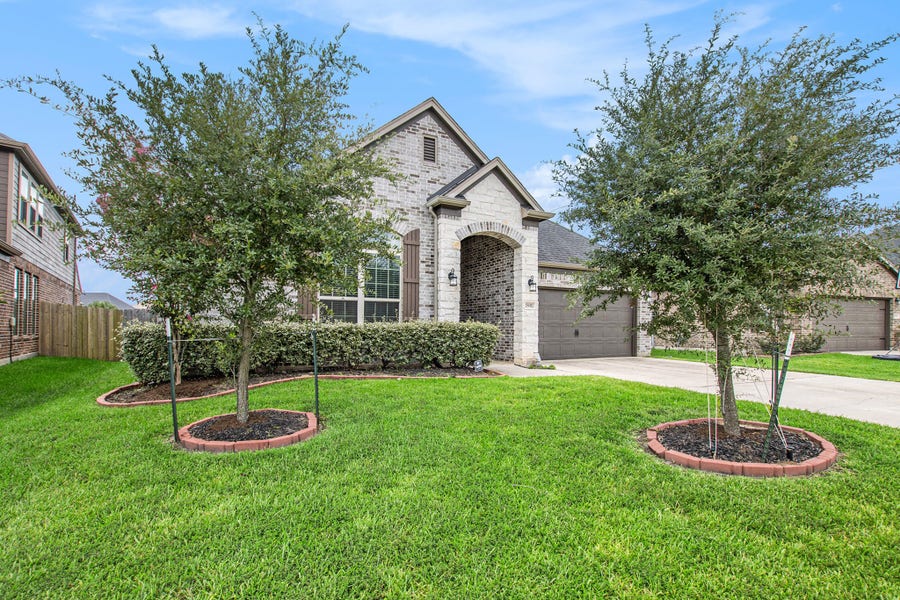 Property photo for 18911 Cypress Bay Drive, Houston, TX