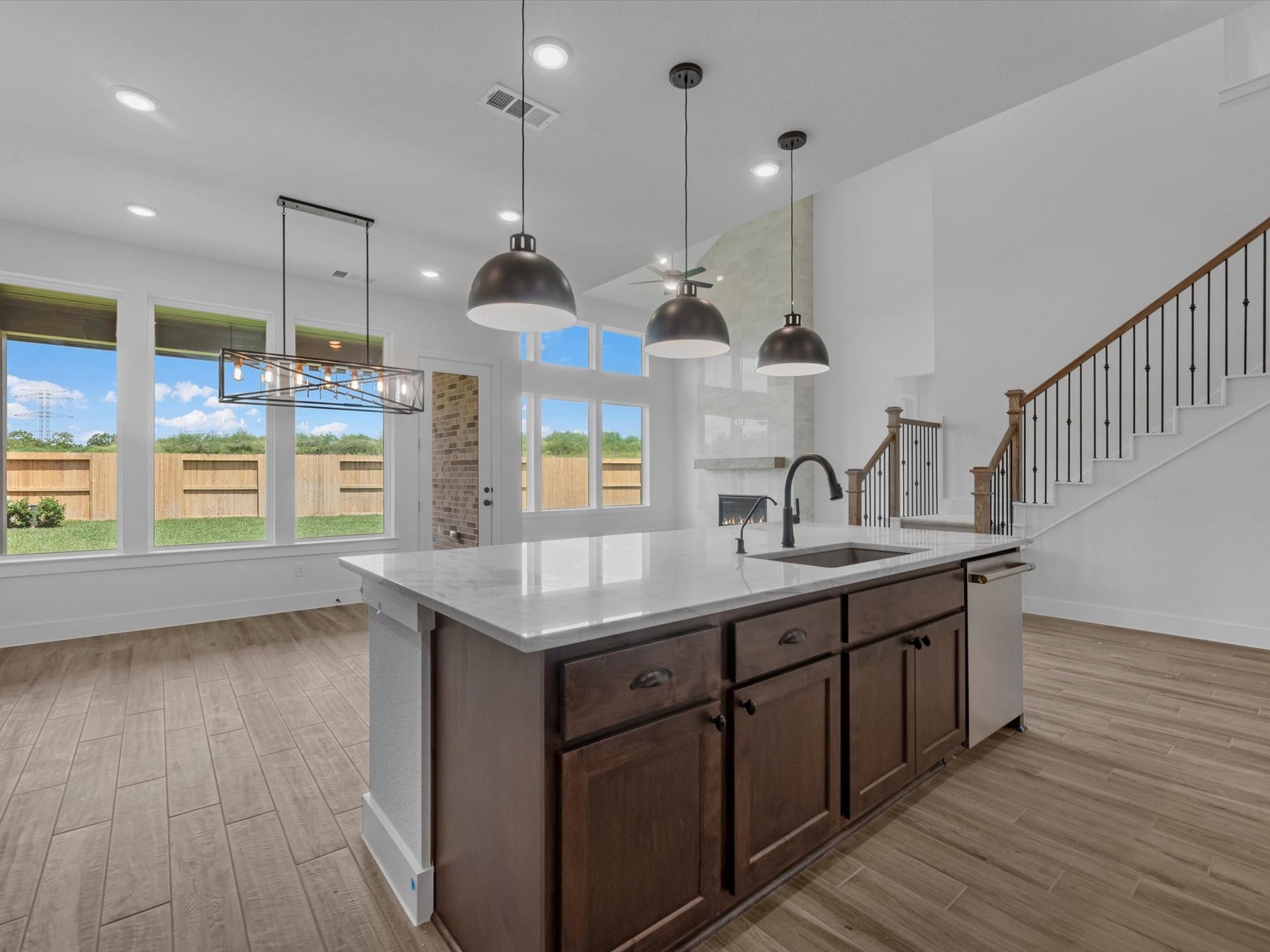 2718 Crown Ridge Drive, Missouri City, TX 77459 2718 Crown Ridge Drive, Missouri City, TX 77459