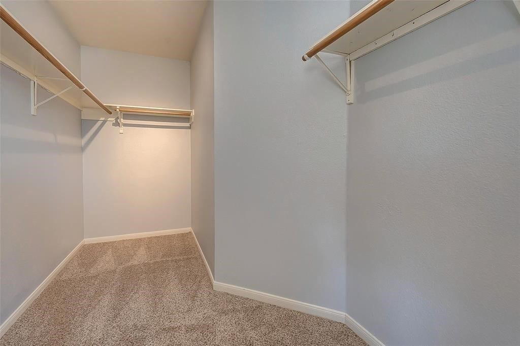 6707 Wild Pecan Trail, Houston, TX 77084 Primary walk-in closet
