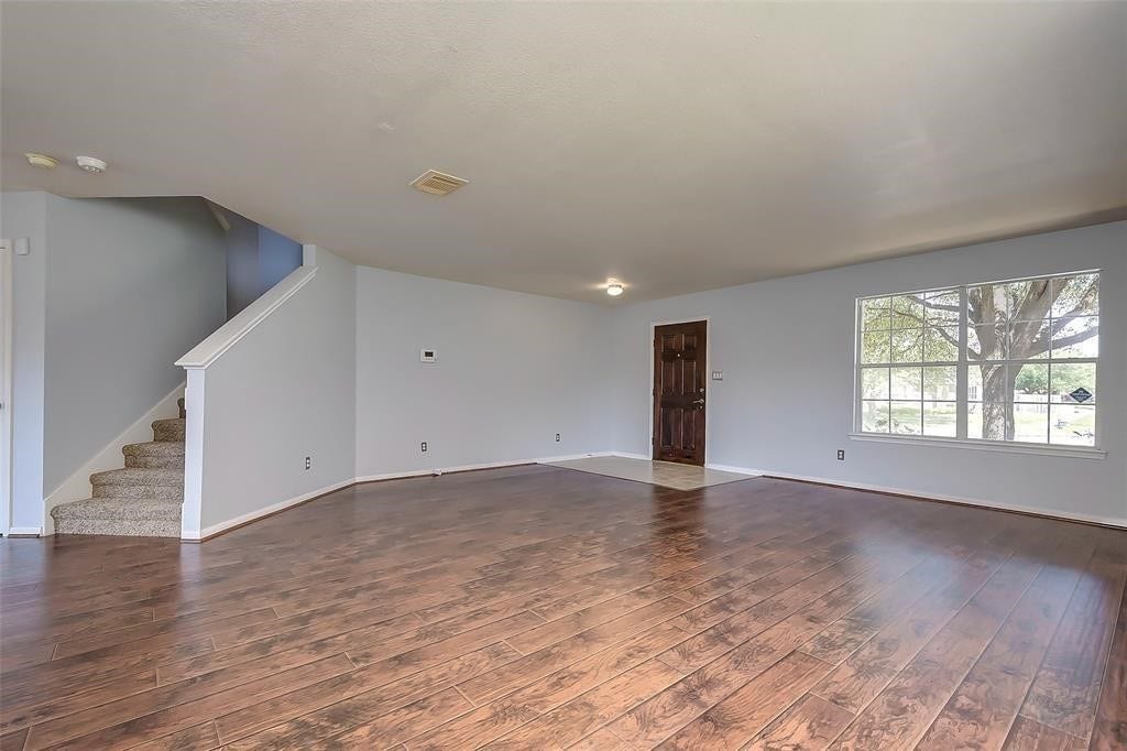 6707 Wild Pecan Trail, Houston, TX 77084 Enter the home to the main living area.