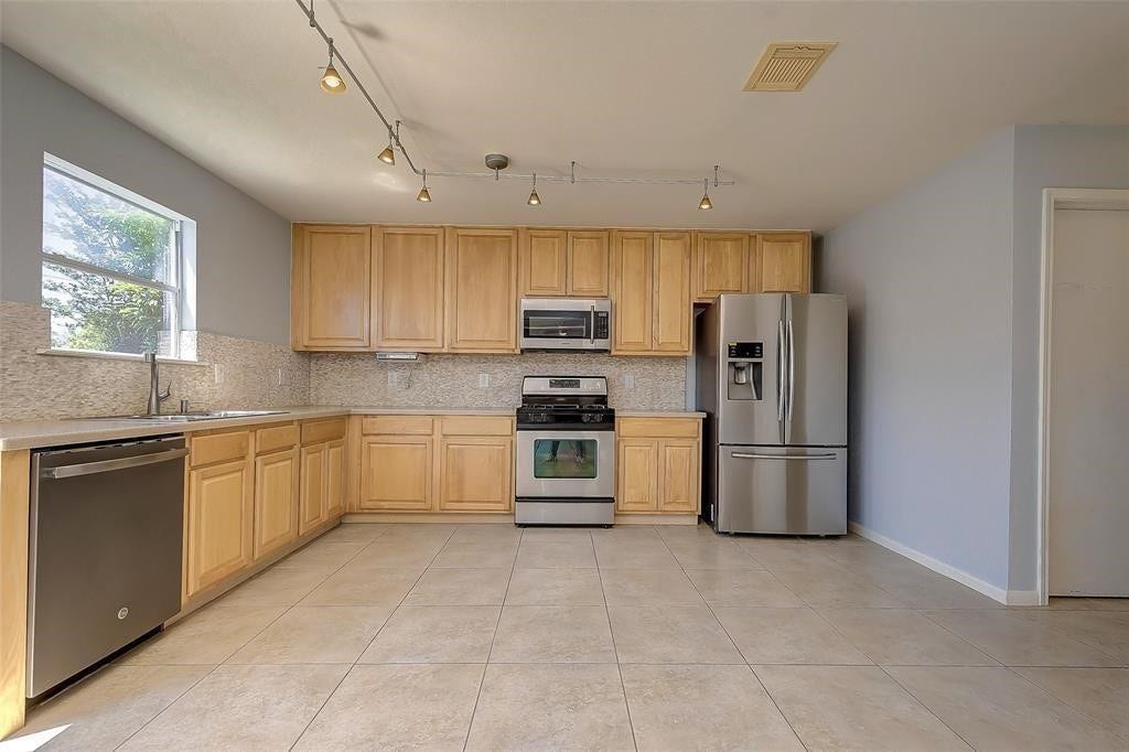 6707 Wild Pecan Trail, Houston, TX 77084 6707 Wild Pecan Trail, Houston, TX 77084