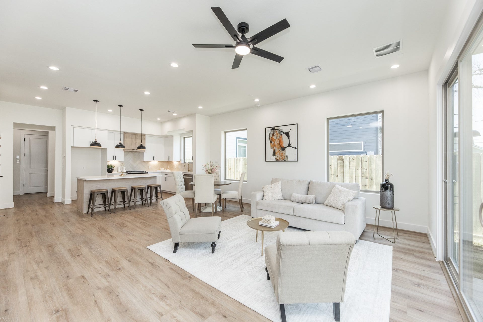 311 E 34th Street, #B, Houston, TX 77018 311 E 34th Street, #B, Houston, TX 77018