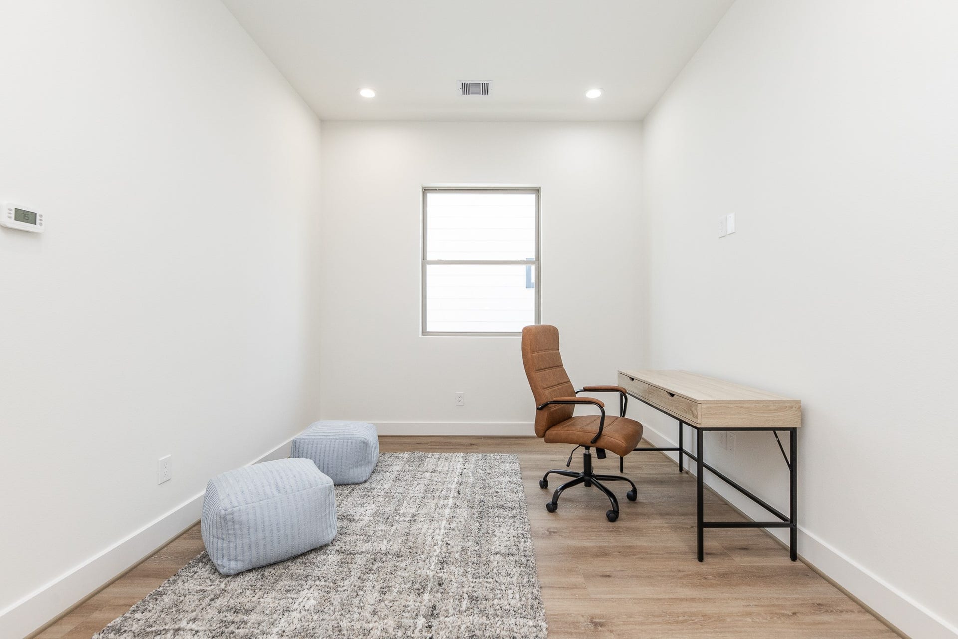 311 E 34th Street, #B, Houston, TX 77018 311 E 34th Street, #B, Houston, TX 77018