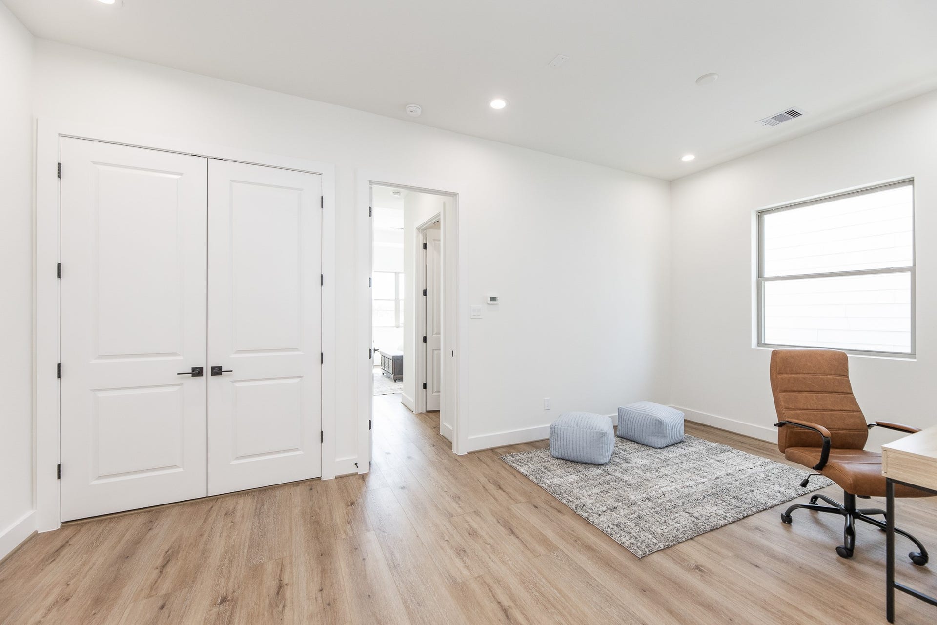 311 E 34th Street, #B, Houston, TX 77018 311 E 34th Street, #B, Houston, TX 77018