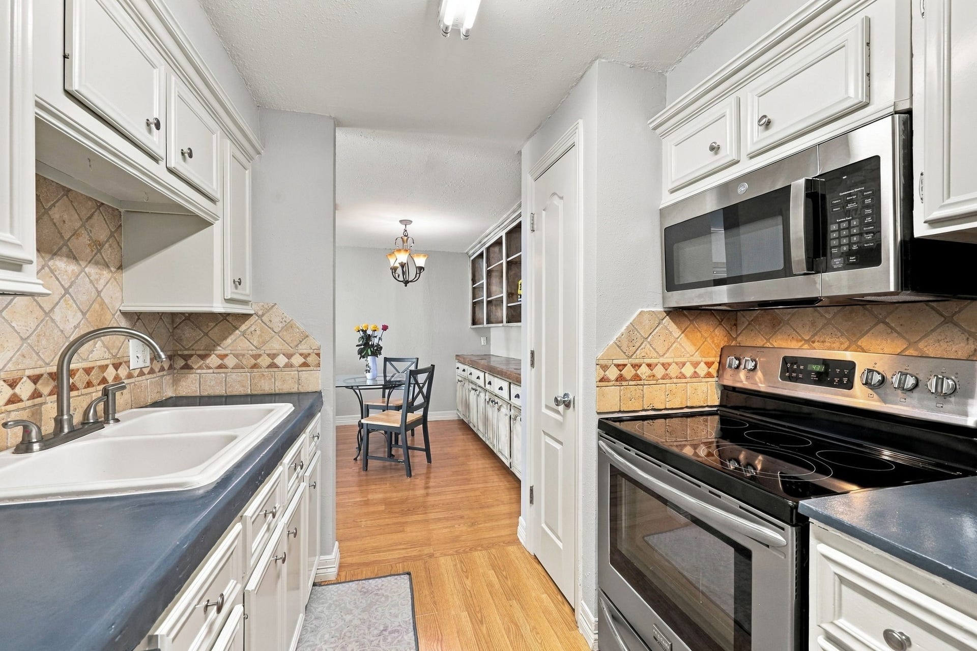 5711 Sugar Hill Drive, #117, Houston, TX 77057 5711 Sugar Hill Drive, #117, Houston, TX 77057