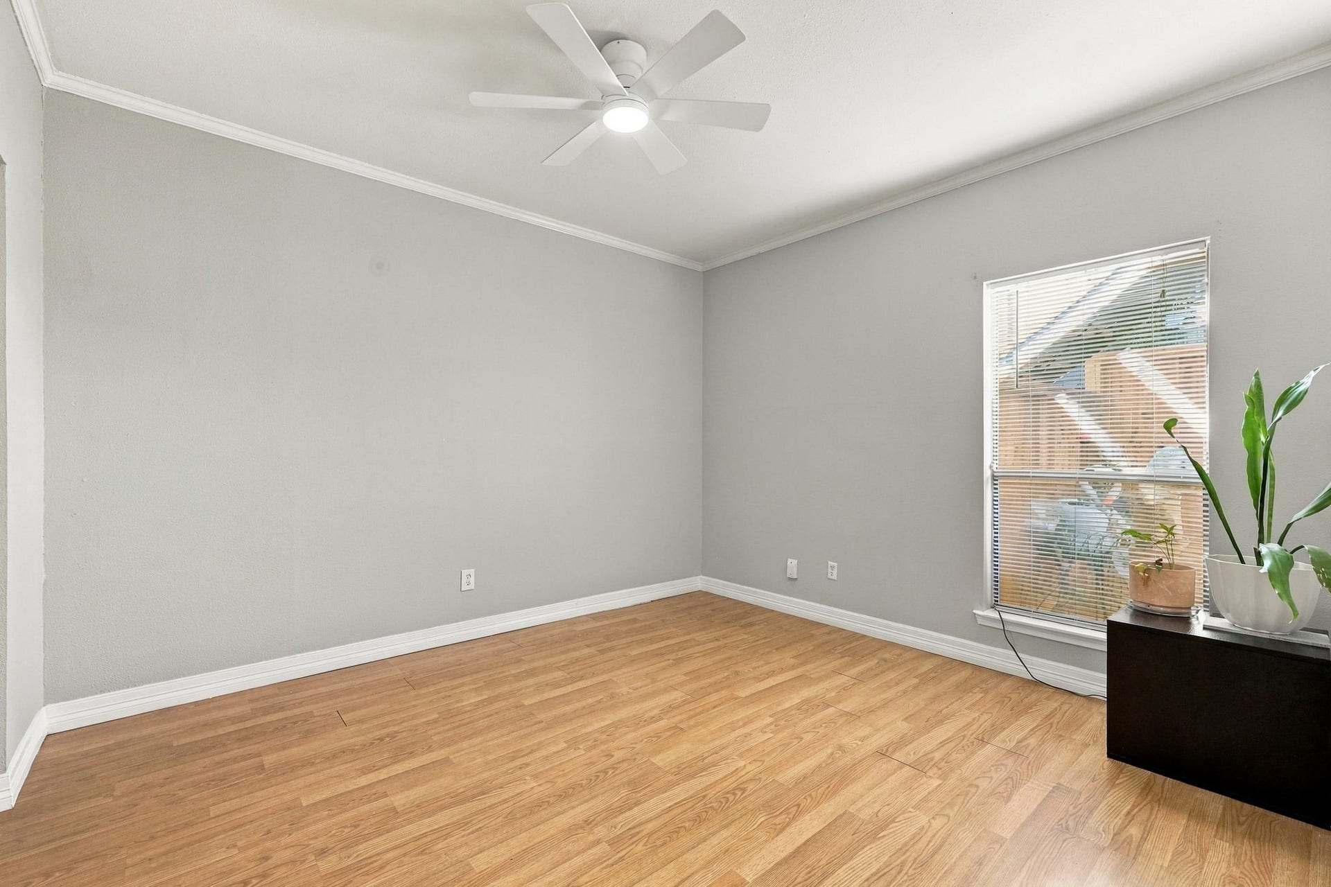 5711 Sugar Hill Drive, #117, Houston, TX 77057 5711 Sugar Hill Drive, #117, Houston, TX 77057