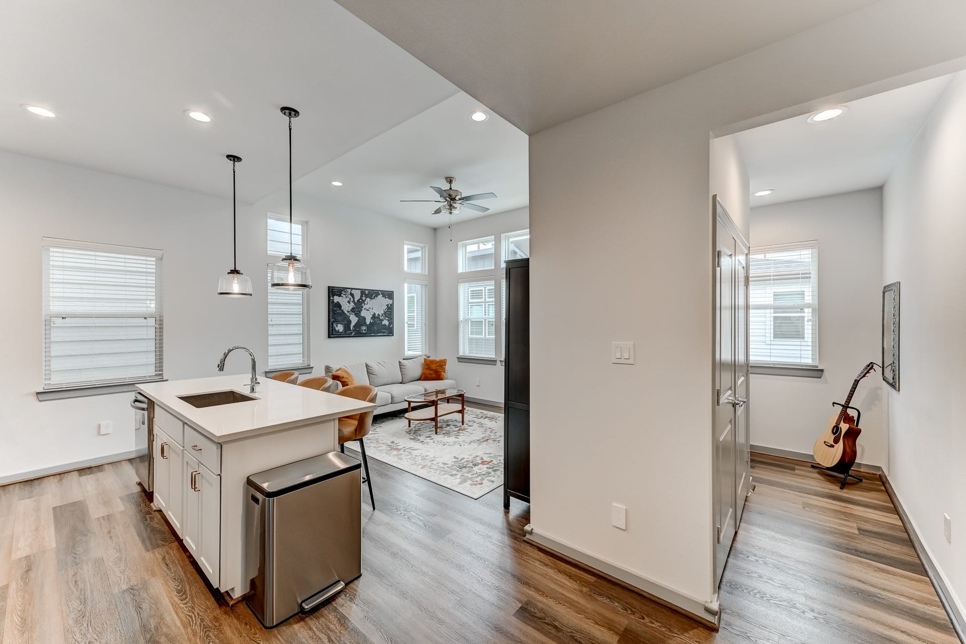 737 N Emile Street, Houston, TX 77020