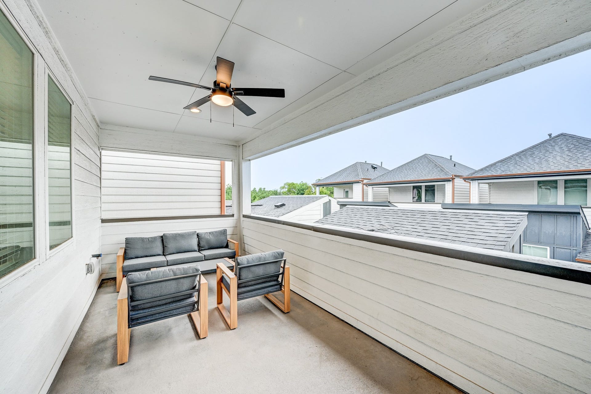 737 N Emile Street, Houston, TX 77020