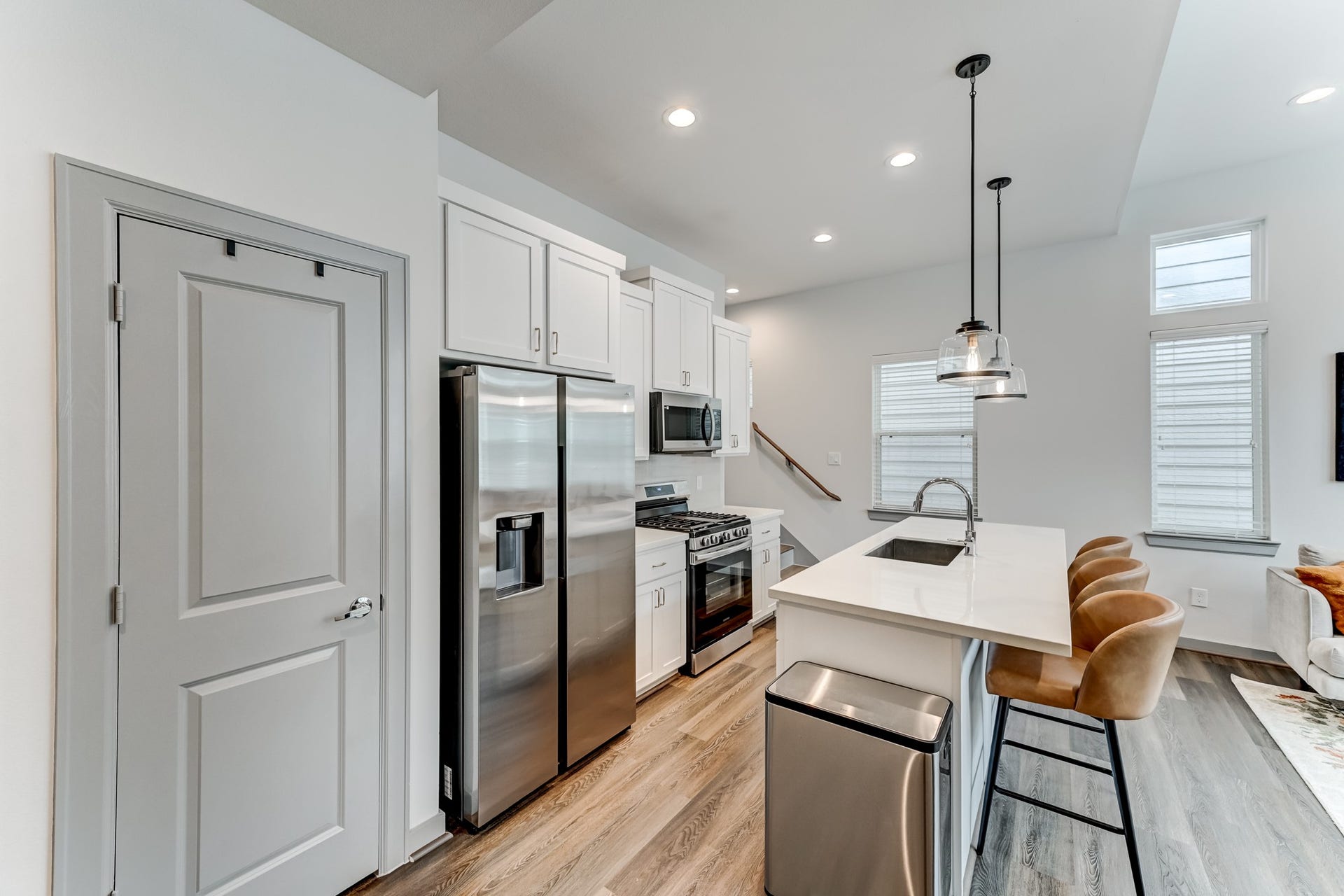 737 N Emile Street, Houston, TX 77020