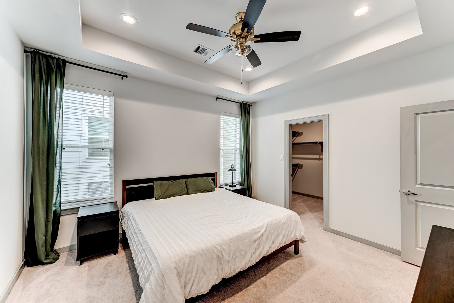 737 N Emile Street, Houston, TX 77020