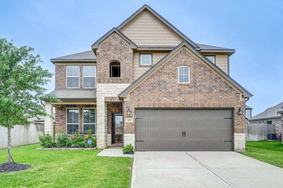 Property photo for 105 Highland Heights Way, Waller, TX