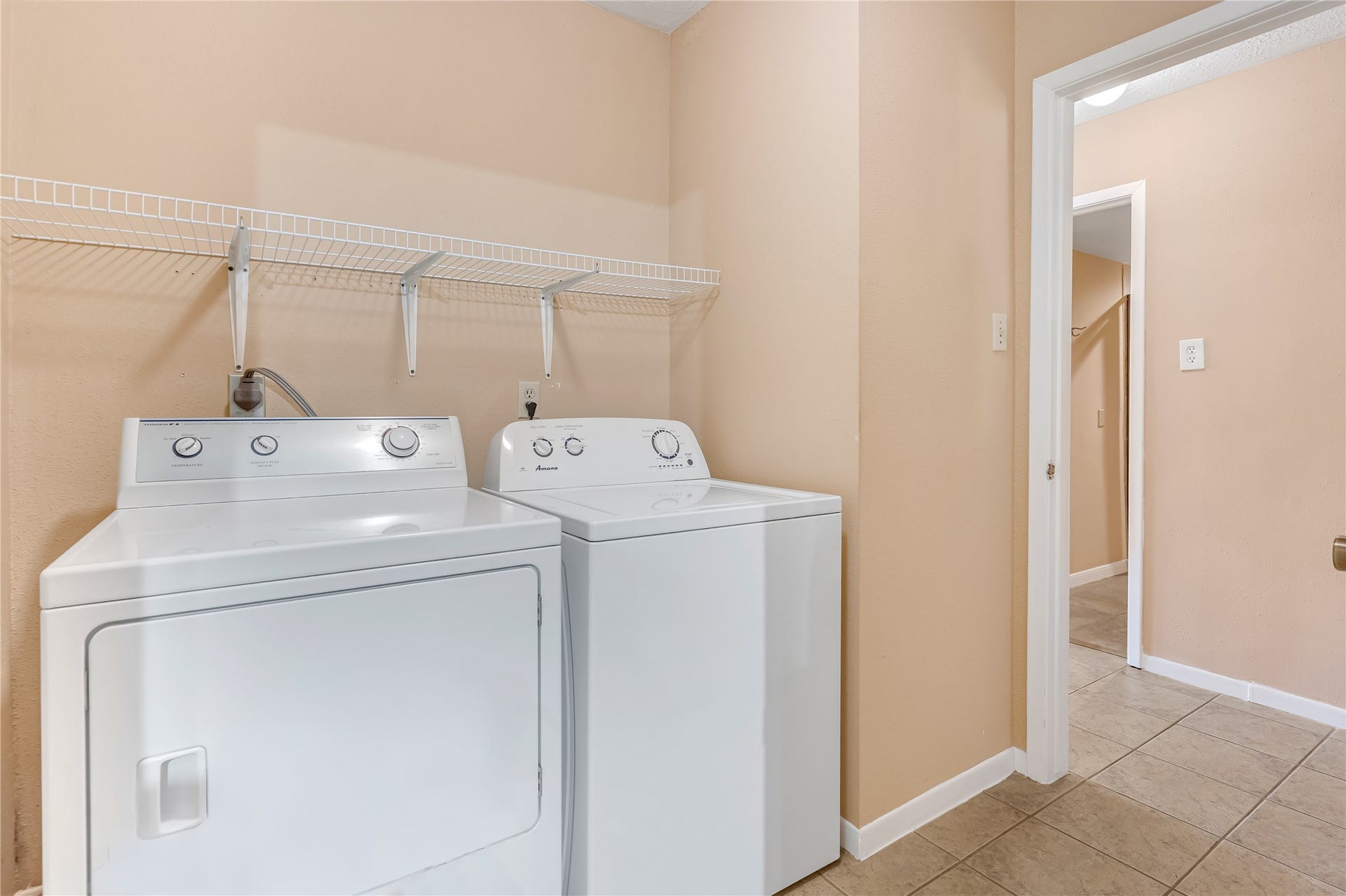 3727 Village Grove Drive, Humble, TX 77396 Added convenience comes with this home, which includes a washer and dryer, making laundry day easier and allowing you to settle in and enjoy the comforts of home from day one.