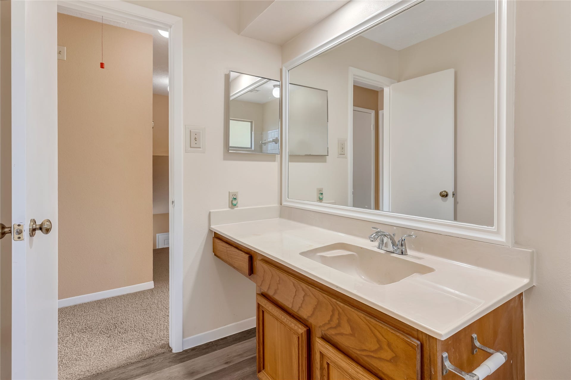 3727 Village Grove Drive, Humble, TX 77396 The guest bathroom offers a bright, clean, and inviting atmosphere, creating a refreshing space for family and guests alike. Its welcoming feel adds to the home's overall comfort and appeal.