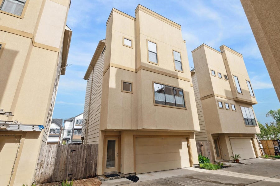 Property photo for 1105 W 21st Street, #B, Houston, TX