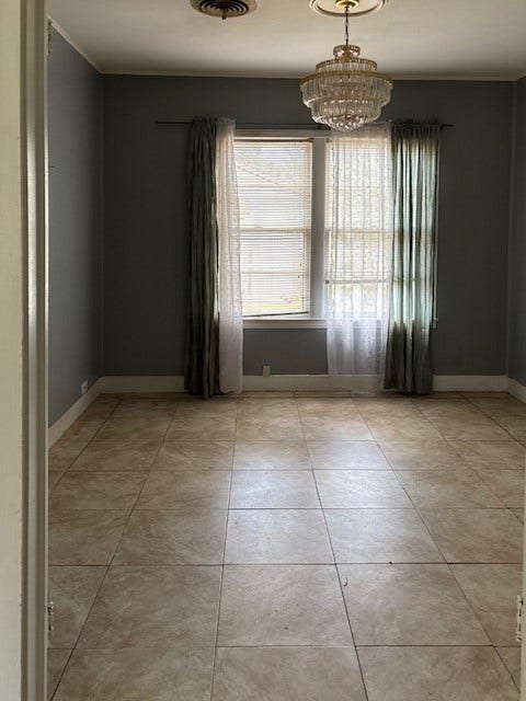 1011 West Phillips Street, Alvin, TX 77511