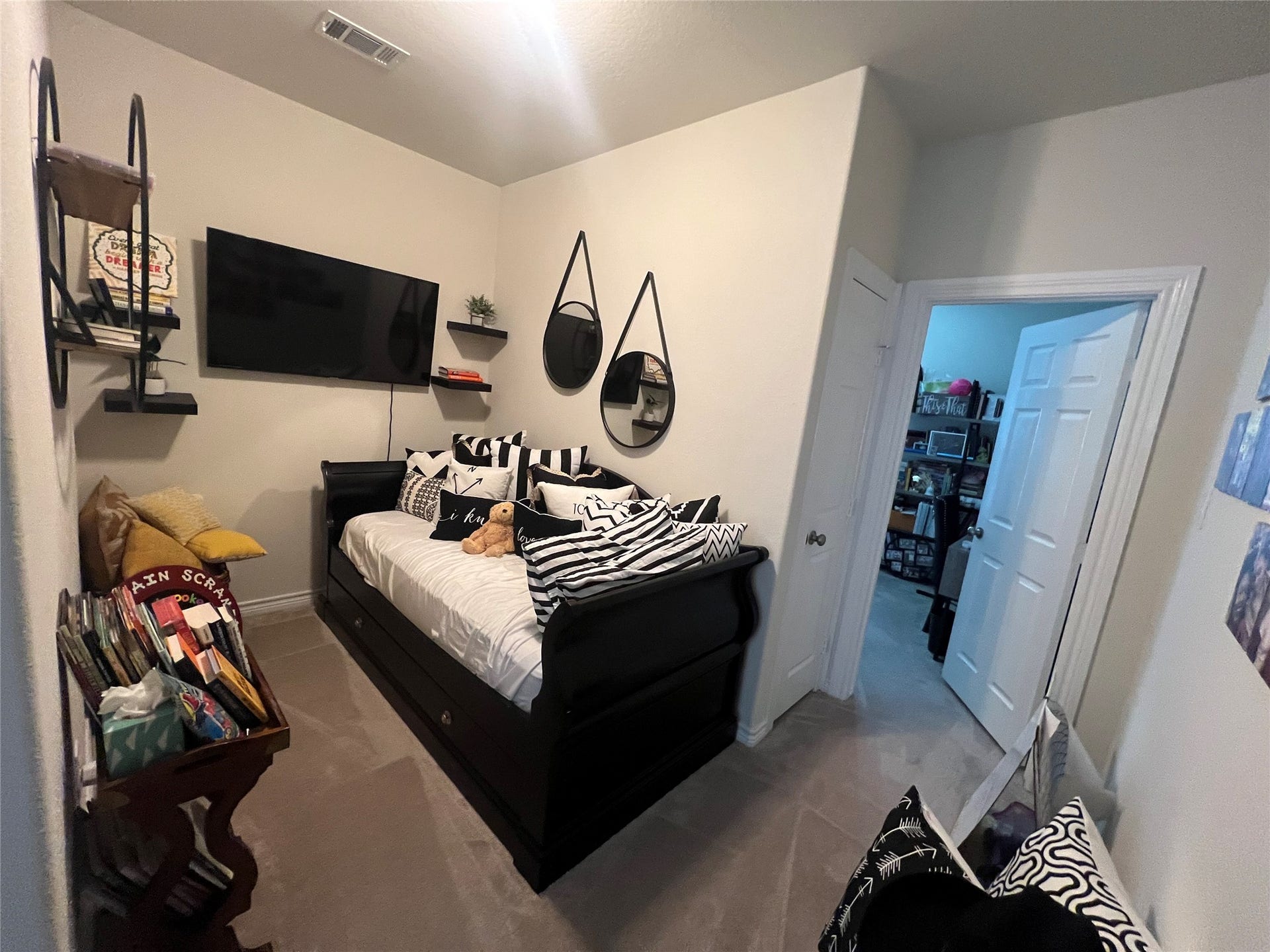 3131 Briarwood Point Place, #P, Houston, TX 77063 3131 Briarwood Point Place, #P, Houston, TX 77063